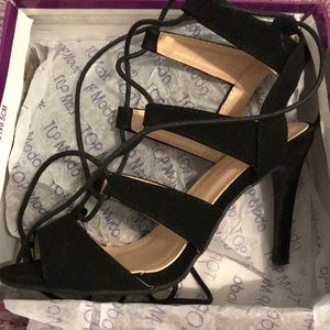 Top Moda gorgeous black suede sandals